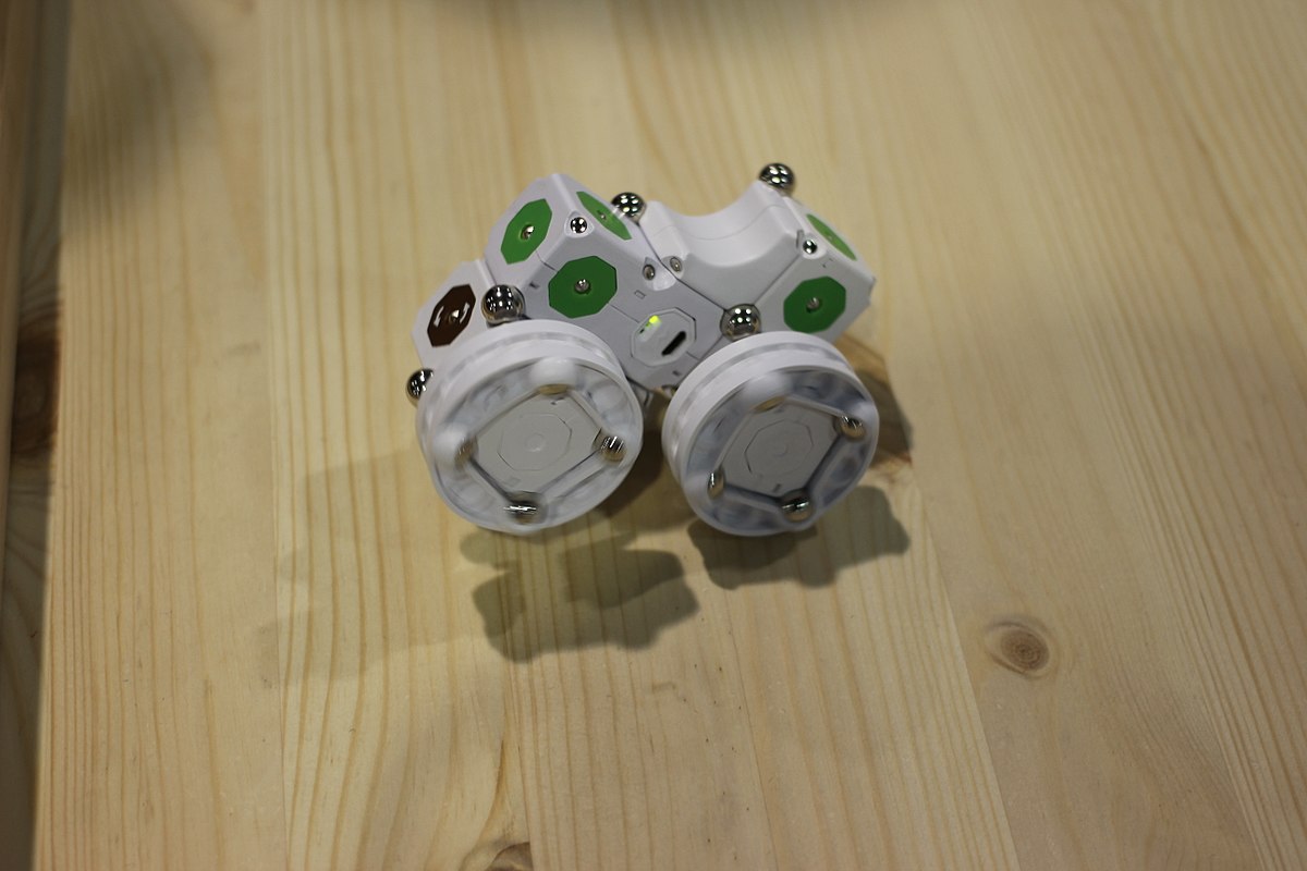 Modular Robotics - Cubelets kits