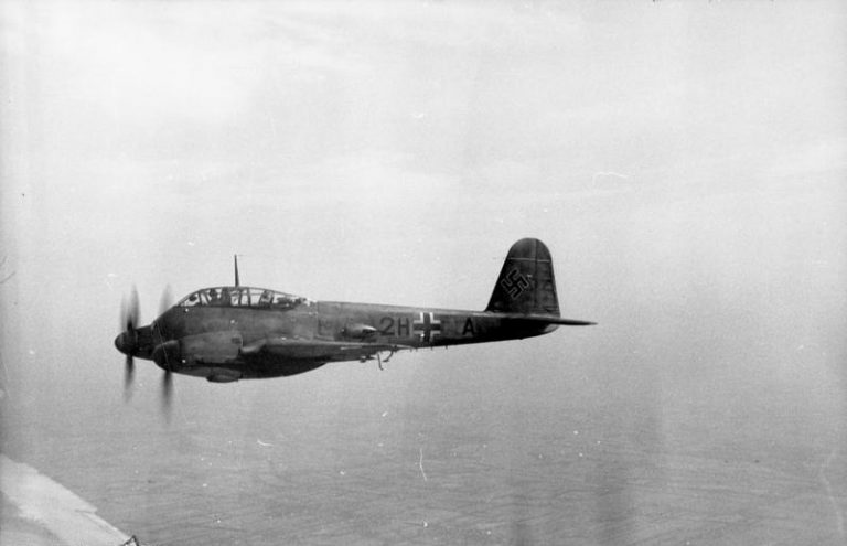 Frankreich, Flugzeug Me 210