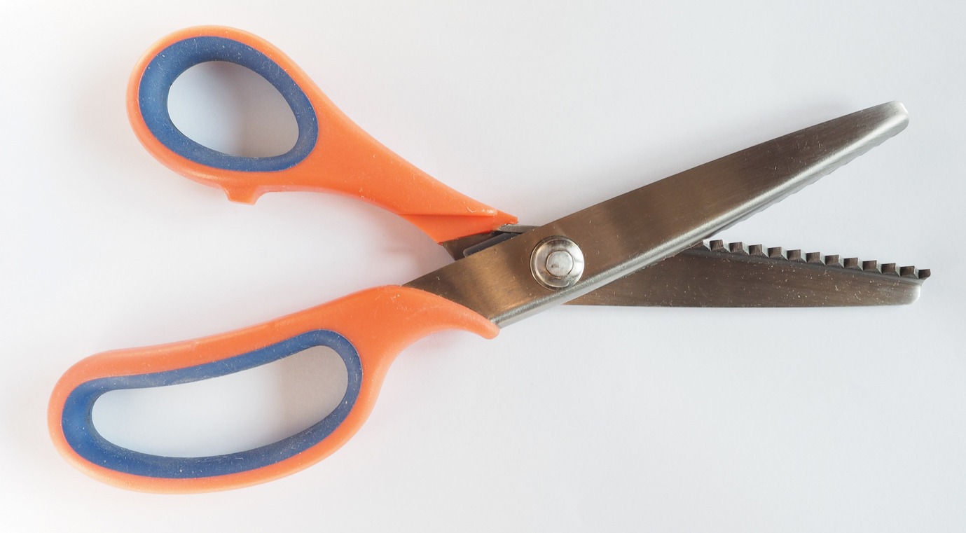 Pinking shears