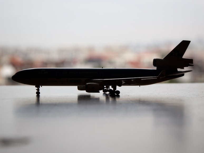 plane model silhouette-jpeg