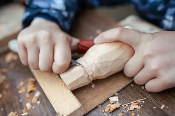 Let the wood speak-try wood carving as a hobby