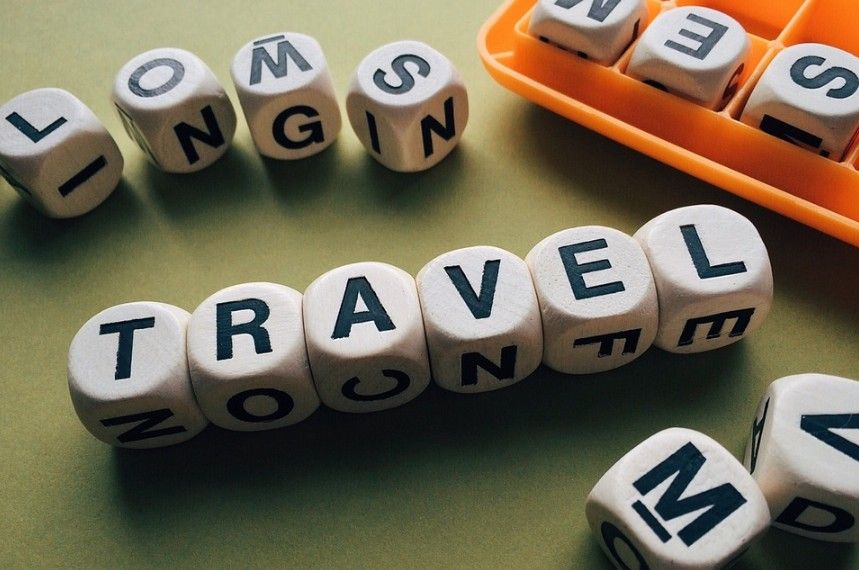Boggle-cubes-that-spell-travel