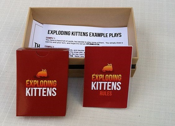 Exploding Kittens game play