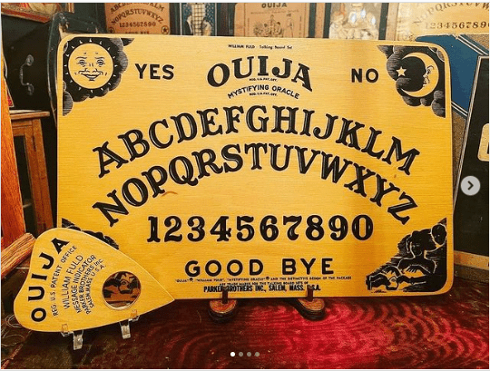 Ouija board 1967 edition by Parker Brothers