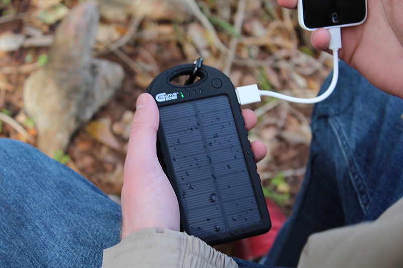 Portable-Solar-Battery-Charger