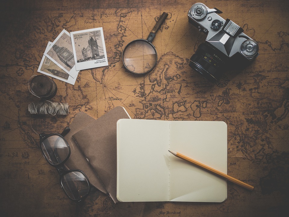 Tips-for-Photo-Journaling-Your-Trips-Abroad