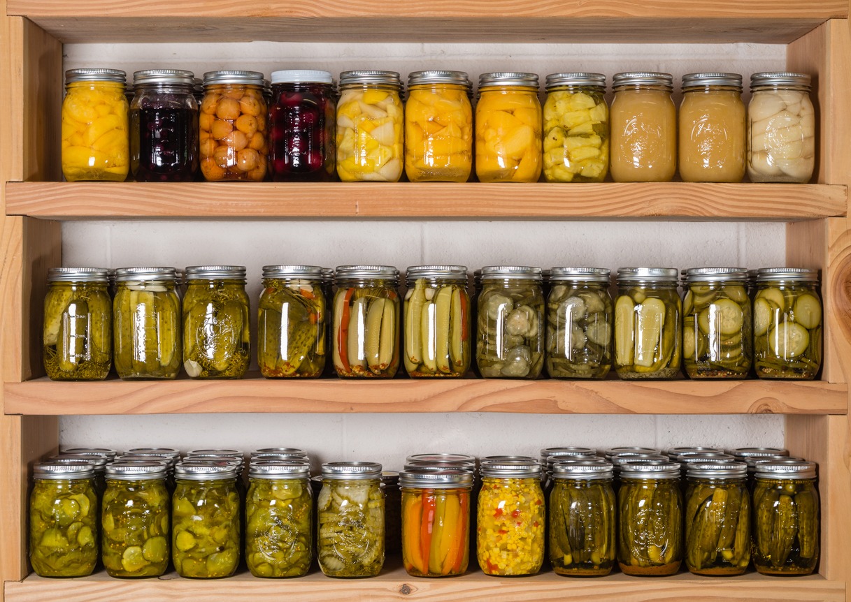 canning and preserving food