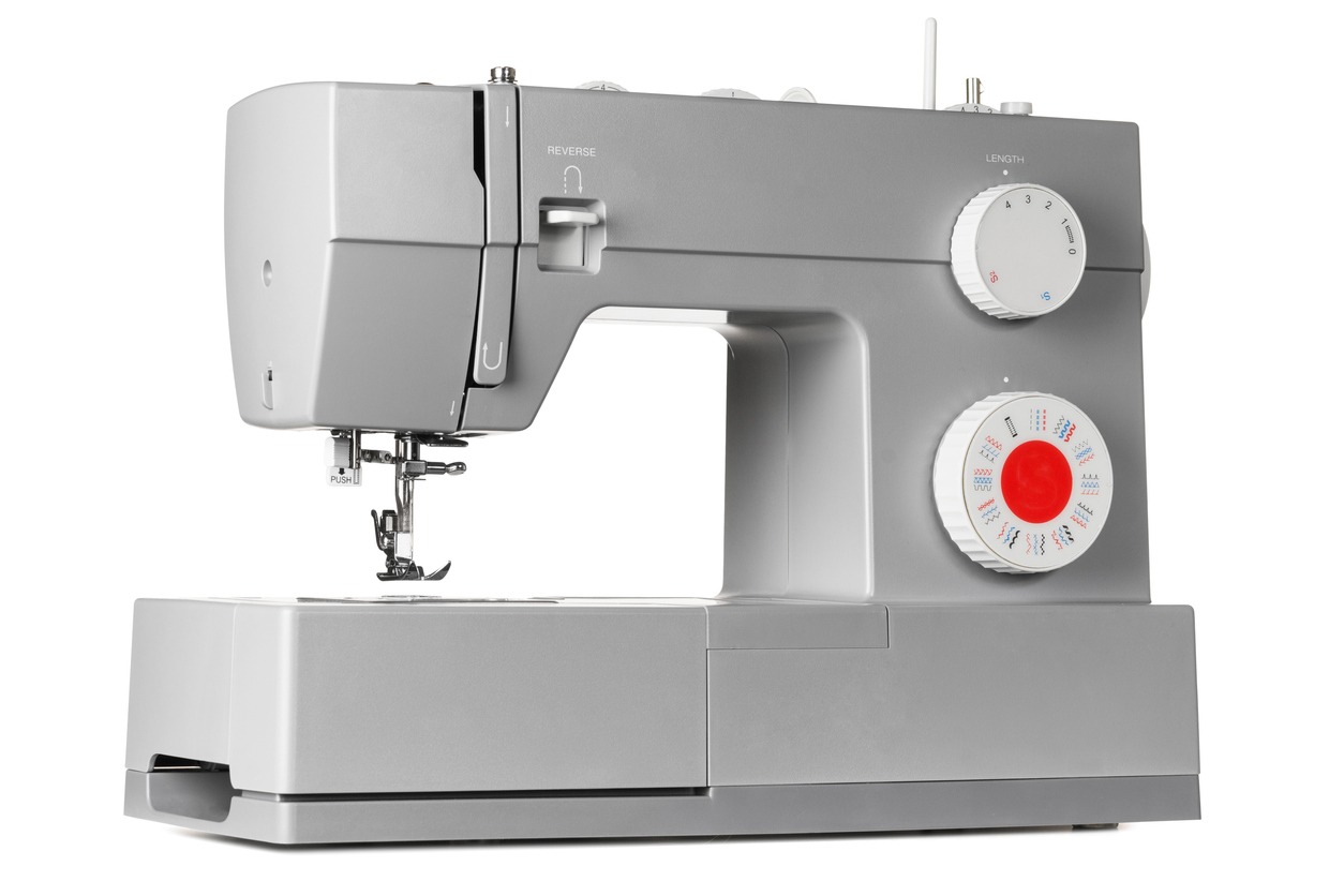 electronic sewing machine