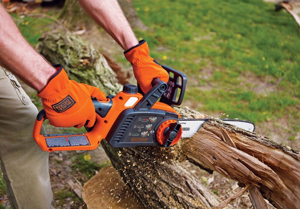 Best-Cordless-Chainsaw-Review
