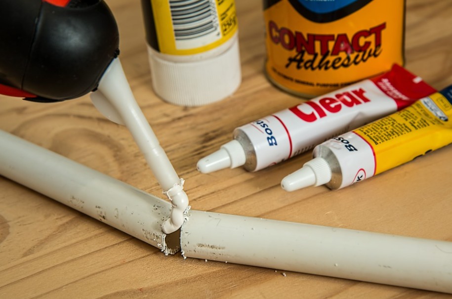 Glue-and-other-DIY-Tools