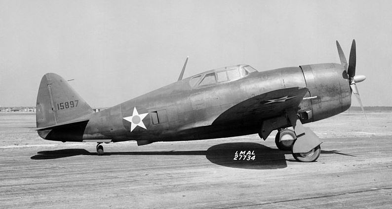 a Republic P-47 Thunderbolt plane at NACA