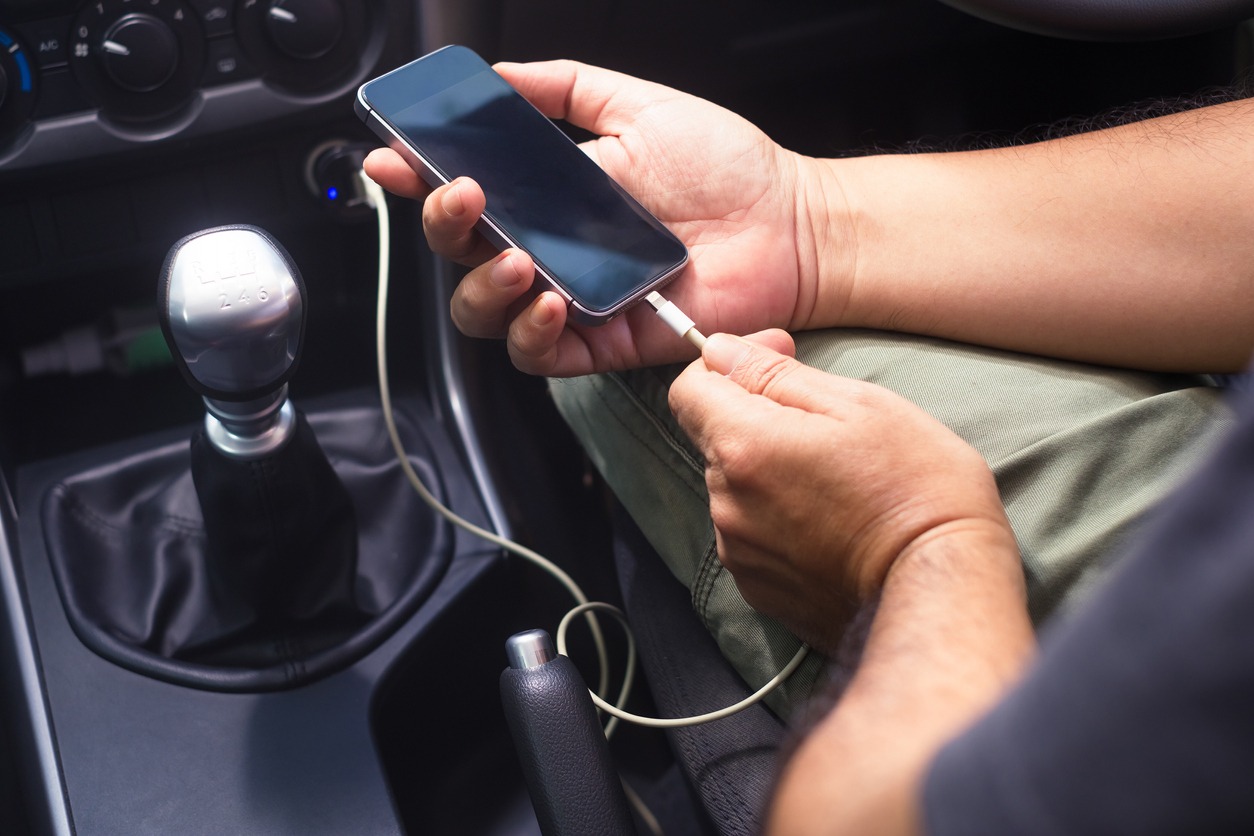 charging phone in car