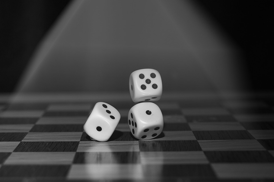 Dice-Games-You’ll-Love-Playing