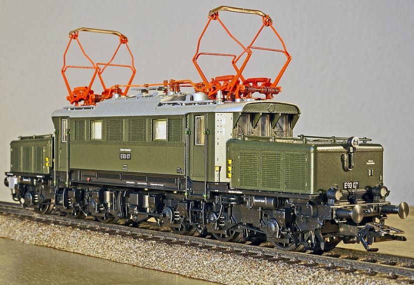electric locomotive model train