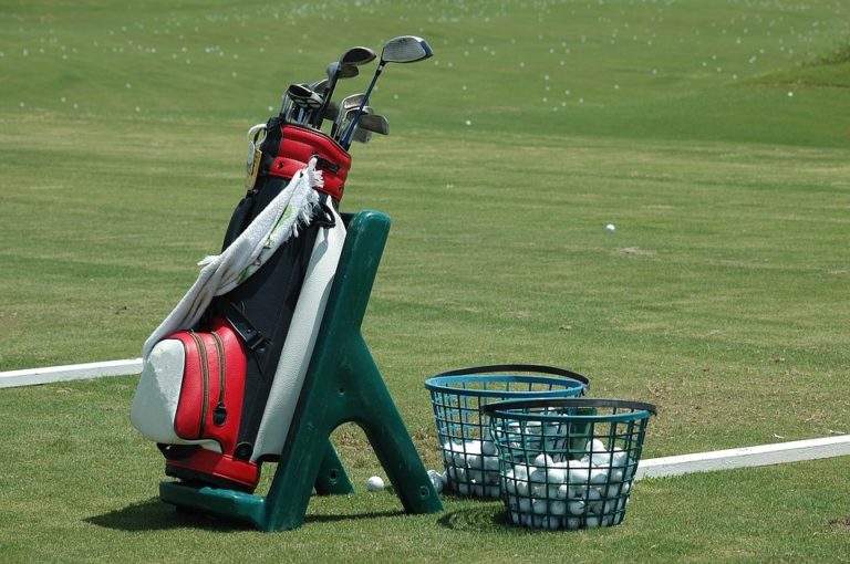 Golf-Equipment-Gear-Accesories