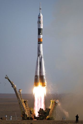 A-photo-of-Soyuz-TMA-9-launching