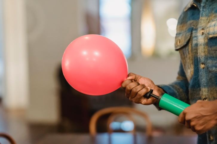 Self-Inflating-Balloon