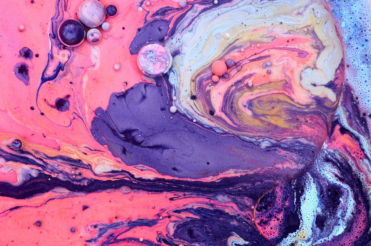a-pink-and-purple-fluid-art