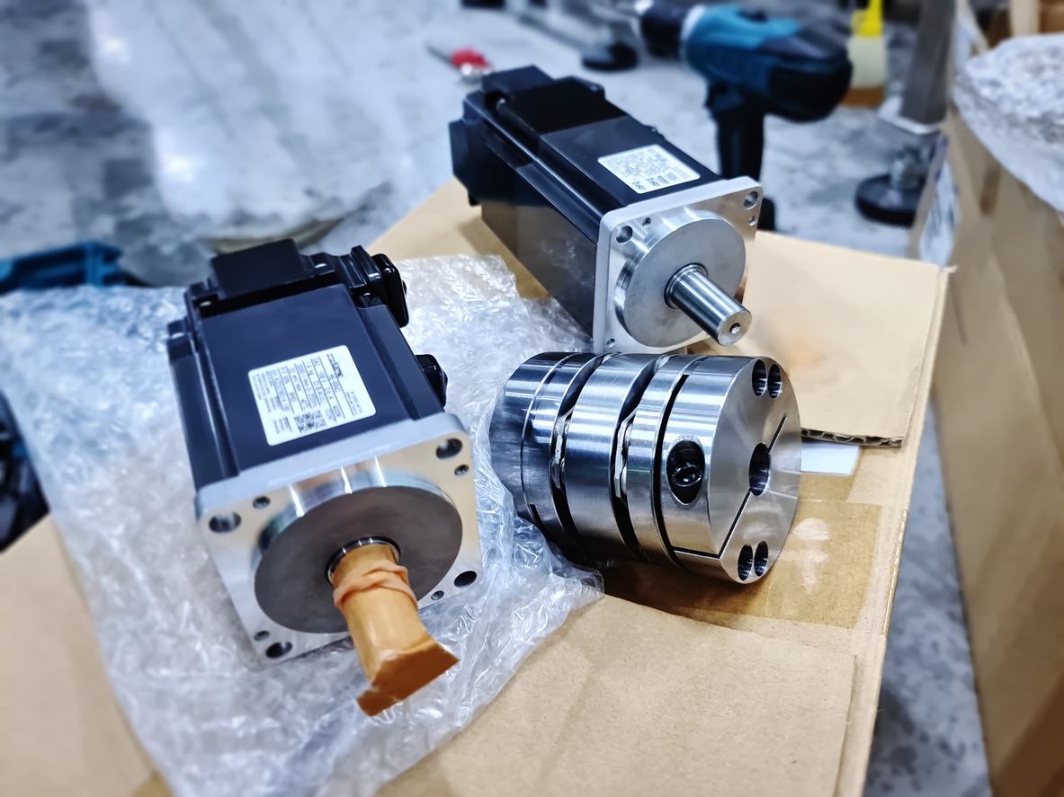 Electric Motor, Driving, Engine, Coupling – Device, Flexibility, Industry, Automated, Factory, Repairing, Stepping, Accuracy, Control, Close-up, Engineering, Equipment