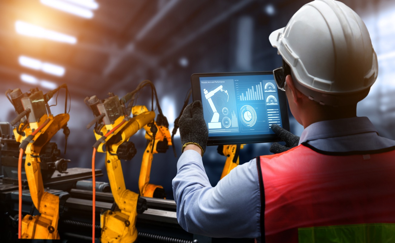 Industry, Augmented Reality, Construction Industry, Robot, Repairing, Manufacturing, Engineer, Internet of Things, Artificial Intelligence, Automated, Virtual Reality, Virtual Reality Simulator, Factory, Robotics, Control, Car, Welding, Laptop
