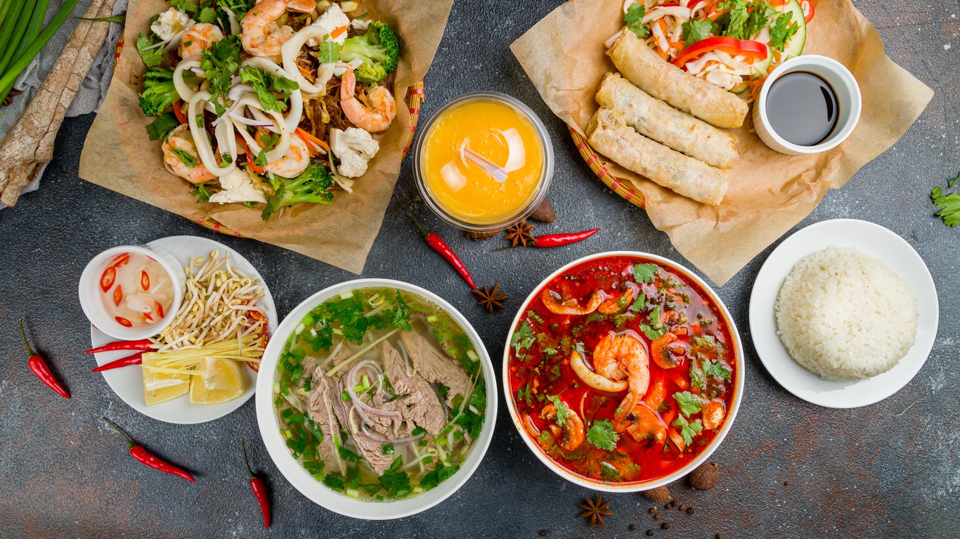 classic Thai food dishes