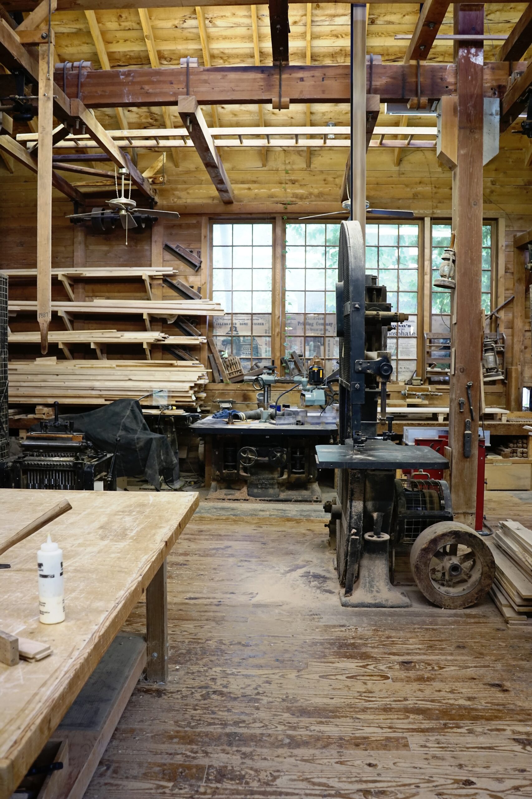 wood-shop-with-a-lot-of-woodworking-tools